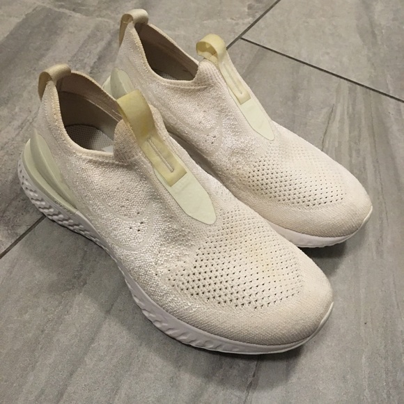 Nike Running Shoes - Picture 2 of 5